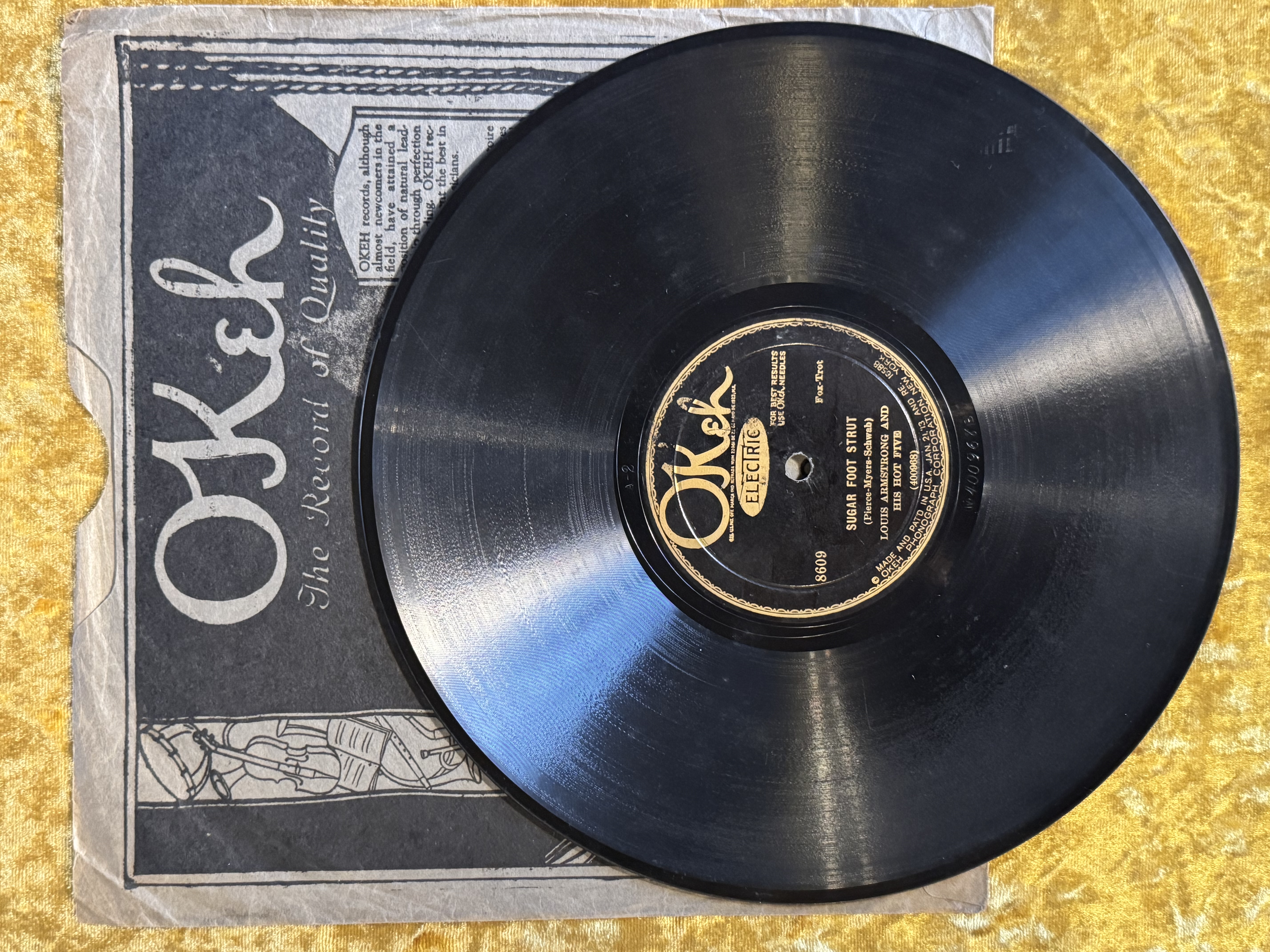 Okeh 8609 | A Monday Date | Sugarfoot Strut